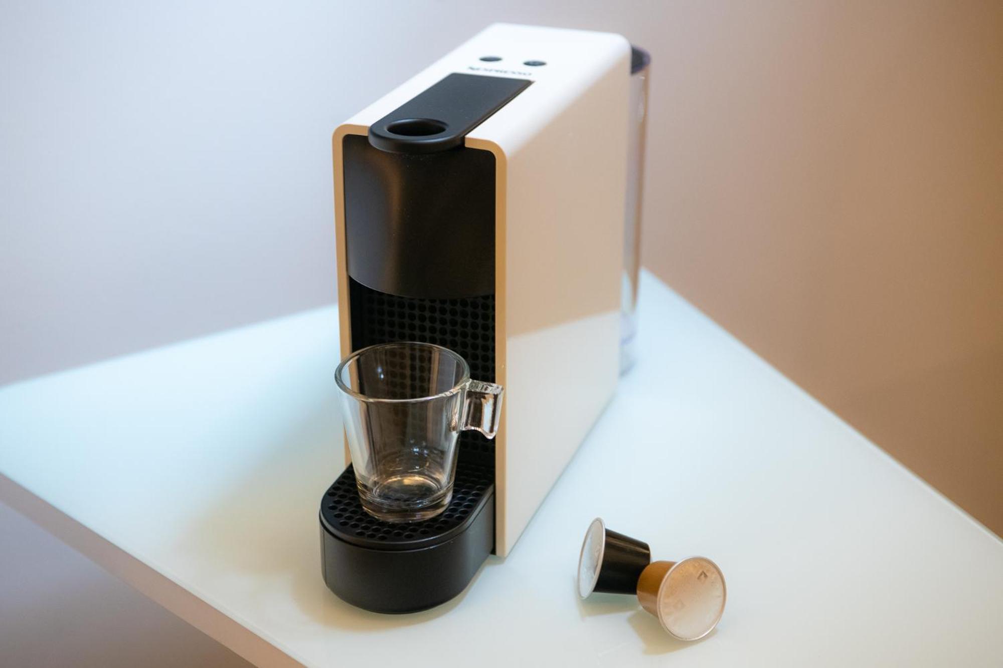 Keep the secret Extra Bed with Side Sea View